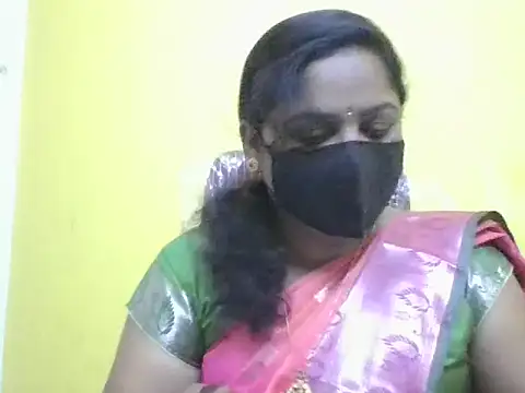 anu-reddyy online show from 04/26/26, 09:06