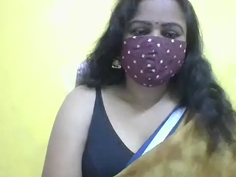 anu-reddyy online show from 06/04/26, 05:34