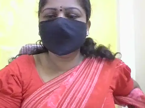 anu-reddyy online show from 07/16/26, 04:20
