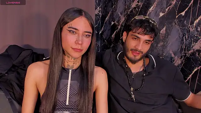 LovexJuxn8 online show from 03/19/26, 06:57