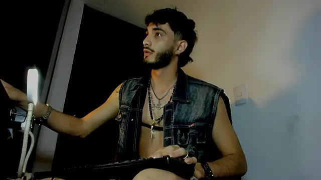 LovexJuxn8 online show from 02/24/26, 07:15