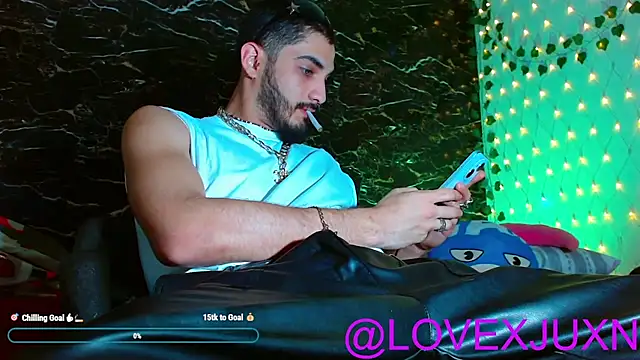 LovexJuxn8 online show from 06/02/26, 08:31
