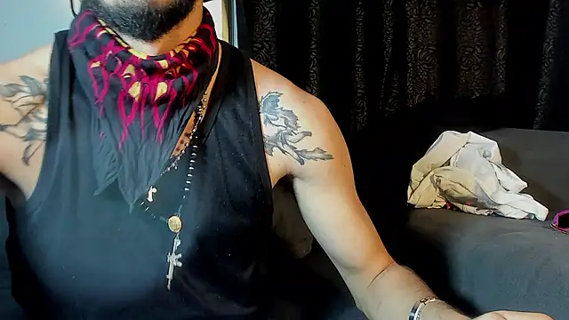 LovexJuxn8 online show from 03/07/26, 12:39