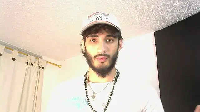 LovexJuxn8 online show from 02/13/26, 07:47