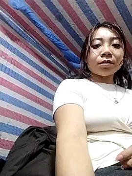 Snapshot of cute-shine chatting on 02/15/26, 08:02 cute-shine online show from 02/15/26, 08:02