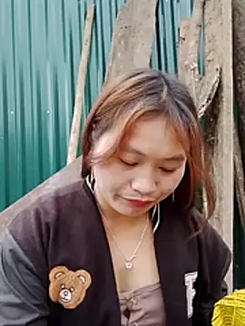 Snapshot of bany-lee chatting on 02/24/26, 02:01 bany-lee online show from 02/24/26, 02:01