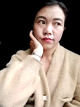 Snapshot of lovely-742 chatting on 04/18/26, 02:36 lovely-742 online show from 04/18/26, 02:36