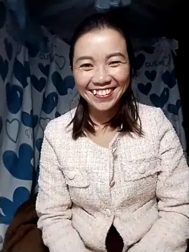 Snapshot of lovely-742 chatting on 05/11/26, 02:57 lovely-742 online show from 05/11/26, 02:57