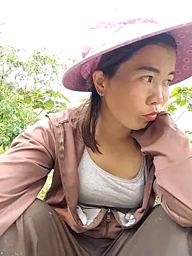 lovely-742 online show from 04/14/26, 02:16