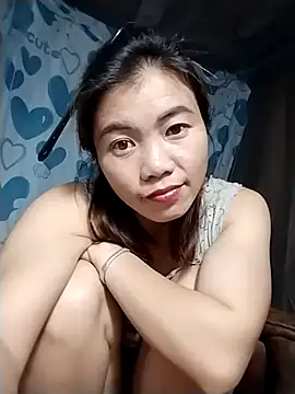 Snapshot of lovely-742 chatting on 04/24/26, 01:35 lovely-742 online show from 04/24/26, 01:35