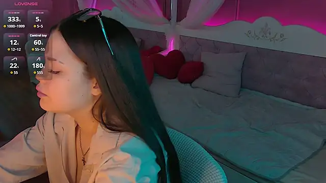 BonieSmith online show from 04/21/26, 06:42