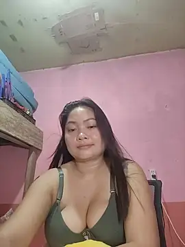 Snapshot of sweety_pie18 chatting on 02/19/26, 11:56 sweety pie18 online show from 02/19/26, 11:56