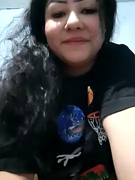 Snapshot of MadelynSmit_ chatting on 02/20/26, 12:07 MadelynSmit online show from 02/20/26, 12:07