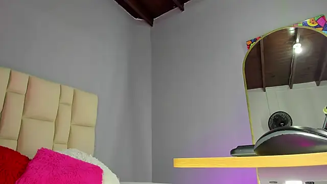 Zaphiro  Sky online show from 02/16/26, 08:46