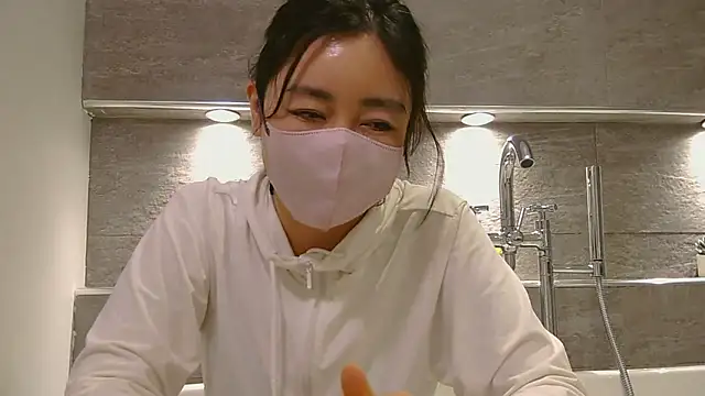 Mochi-Momo online show from 04/08/26, 11:01