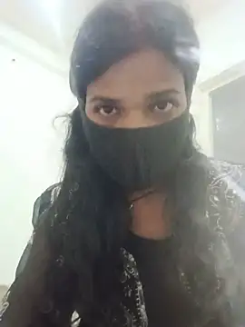 Snapshot of Desi_Couple_P chatting on 07/09/26, 03:22 Desi Couple P online show from 07/09/26, 03:22