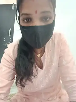 Snapshot of Desi_Couple_P chatting on 07/15/26, 10:22 Desi Couple P online show from 07/15/26, 10:22