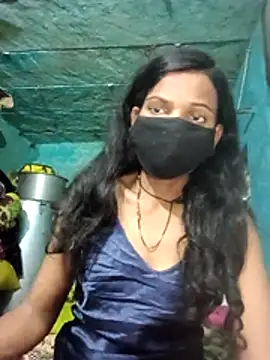 Snapshot of Desi_Couple_P chatting on 04/17/26, 03:37 Desi Couple P online show from 04/17/26, 03:37