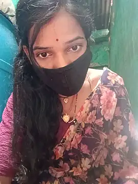 Snapshot of Desi_Couple_P chatting on 07/01/26, 01:50 Desi Couple P online show from 07/01/26, 01:50