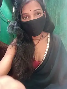 Snapshot of Desi_Couple_P chatting on 06/25/26, 12:52 Desi Couple P online show from 06/25/26, 12:52