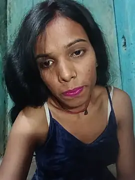 Snapshot of Desi_Couple_P chatting on 05/22/26, 02:37 Desi Couple P online show from 05/22/26, 02:37