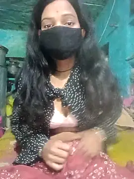 Snapshot of Desi_Couple_P chatting on 04/17/26, 12:02 Desi Couple P online show from 04/17/26, 12:02
