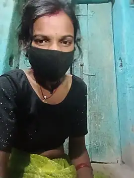 Snapshot of Desi_Couple_P chatting on 05/31/26, 03:40 Desi Couple P online show from 05/31/26, 03:40
