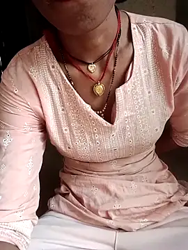 Snapshot of Desi_Couple_P chatting on 05/09/26, 12:58 Desi Couple P online show from 05/09/26, 12:58
