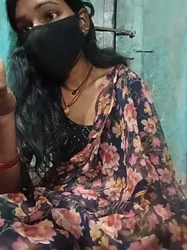 Snapshot of Desi_Couple_P chatting on 05/27/26, 12:53 Desi Couple P online show from 05/27/26, 12:53