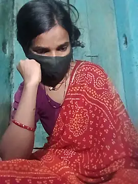 Snapshot of Desi_Couple_P chatting on 06/08/26, 01:33 Desi Couple P online show from 06/08/26, 01:33