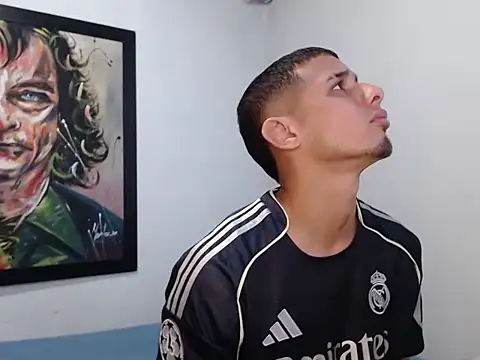 Snapshot of HotSinlge chatting on 02/20/26, 11:34 HotSinlge online show from 02/20/26, 11:34