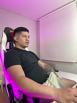  robertobaggioo online show from 02/16/26, 12:26