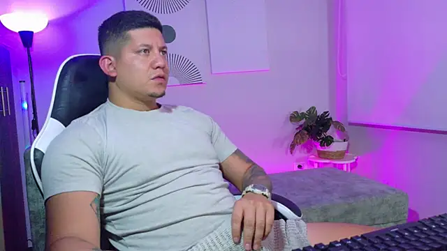  robertobaggioo online show from 07/05/26, 06:20