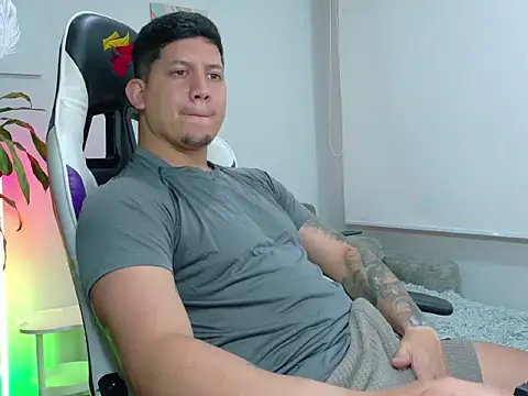  robertobaggioo online show from 02/12/26, 12:38