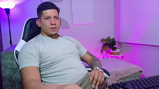  robertobaggioo online show from 07/06/26, 05:14