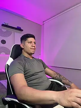  robertobaggioo online show from 03/07/26, 06:42