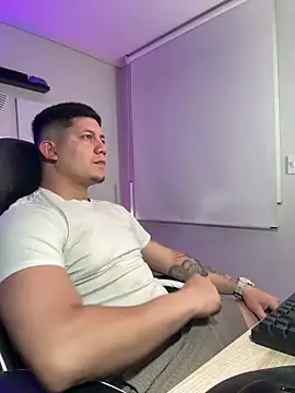  robertobaggioo online show from 03/15/26, 05:47