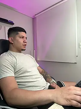  robertobaggioo online show from 03/26/26, 12:47