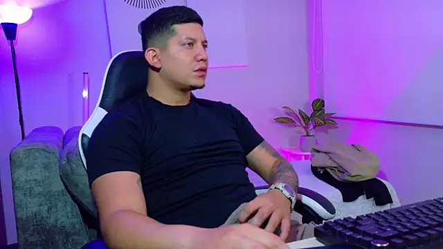  robertobaggioo online show from 07/23/26, 12:35