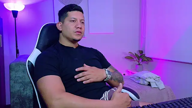  robertobaggioo online show from 07/25/26, 12:33