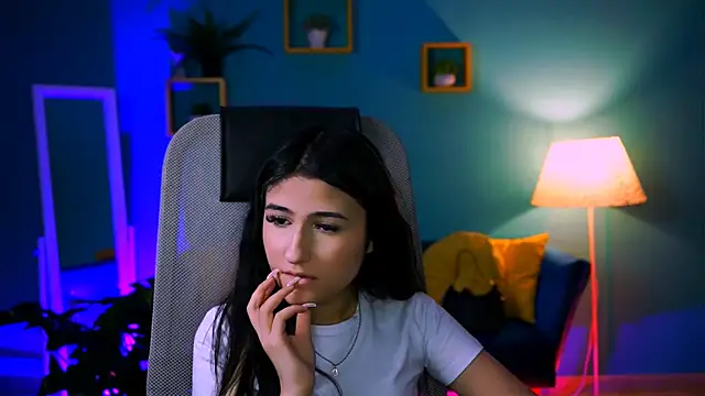 Snapshot of TerezaRobinson chatting on 02/16/26, 01:54 TerezaRobinson online show from 02/16/26, 01:54