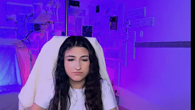 Snapshot of TerezaRobinson chatting on 02/15/26, 08:30 TerezaRobinson online show from 02/15/26, 08:30