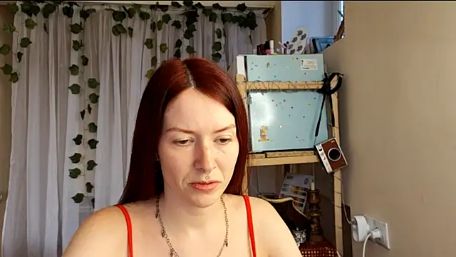 Snapshot of Kamila_Moore_ chatting on 03/03/26, 02:46 Kamila Moore online show from 03/03/26, 02:46