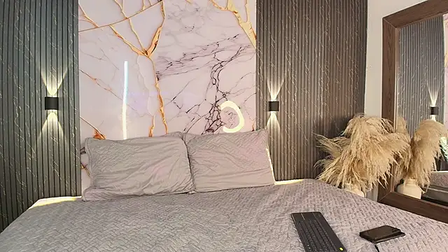 raven noctis  online show from 04/10/26, 04:41