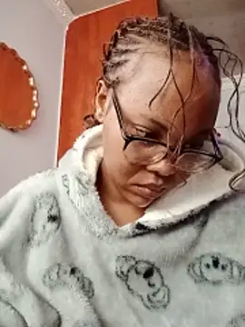 ShantelBootyBoobs online show from 06/12/26, 06:00