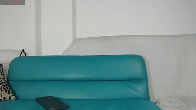 Snapshot of mailyn_gold chatting on 06/02/26, 11:43 mailyn gold online show from 06/02/26, 11:43