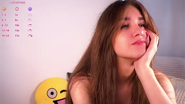 Snapshot of ClarineCasebolt chatting on 07/17/26, 01:25 ClarineCasebolt online show from 07/17/26, 01:25