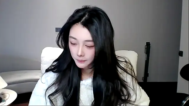 MedeLineayr online show from 03/08/26, 05:05