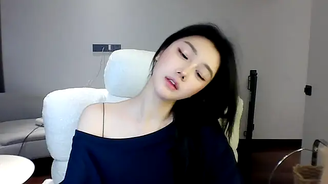 MedeLineayr online show from 04/15/26, 01:59