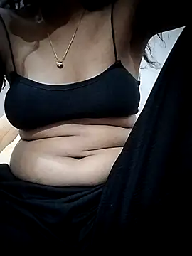 Snapshot of RUHI-24 chatting on 02/28/26, 07:46 RUHI-24 online show from 02/28/26, 07:46